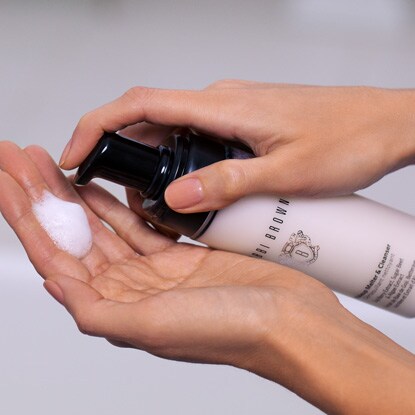 ПЕНКА ДЛЯ ОЧИЩЕНИЯ КОЖИ И СНЯТИЯ МАКИЯЖА MAKEUP MELTER & CLEANSER
