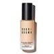 Устойчивое тональное средство Skin Long-Wear Weightless Foundation SPF 15